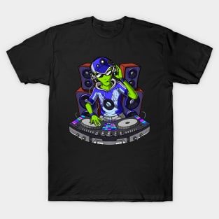 Space Alien Music DJ T-Shirt